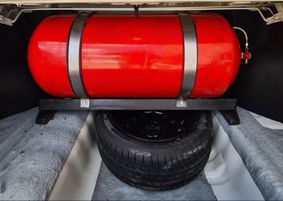 Metan gaz 100 tali sotladi 250$