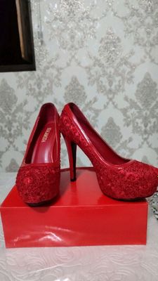 real&moda kiyilmagan 38 razmer 200000 ming