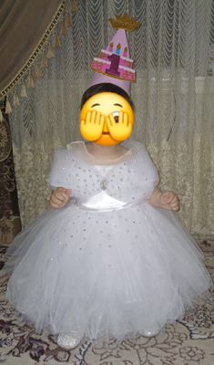 Qiz bola uchun oq kuylakcha