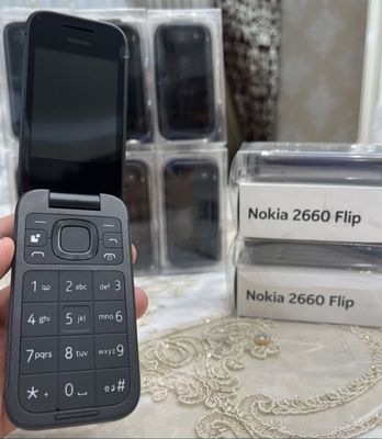 Yangi tugmali telefon Nokia 2660 Flip (raskladushka) original Top