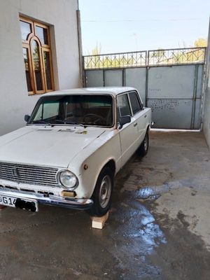 Vaz 21011 holati yaxshi