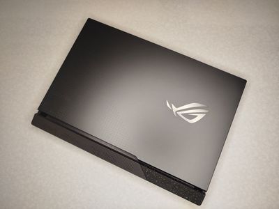 Топовый игровой ноутбук Asus ROG Strix G713, 17 дюймовы экран 2К 240Гц