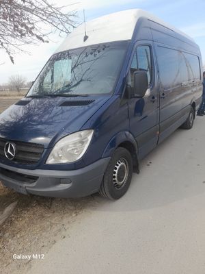 Mercedes Benz sprinter