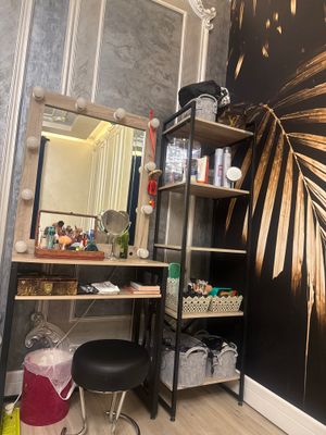Sotiladi make up mebel