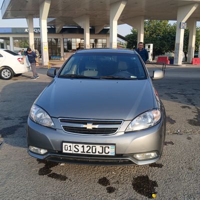Gentra 2015. 3 poz. Luyk.186 000km