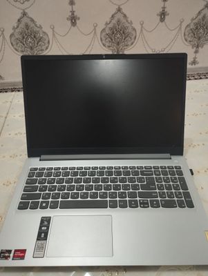 Nootbook Lenova (9 oy ishlatilgan)