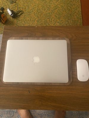 MacBook Air 400$