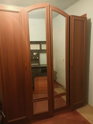 Продаю новый шкаф