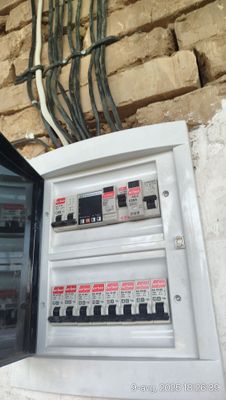 Elektrik montaj ishlarini qilamiz.