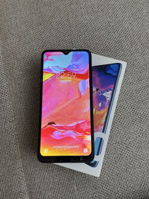 Samsung A70 6/128gb срочни сотилади