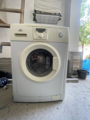 Kir moshina sotiladi ATLANT