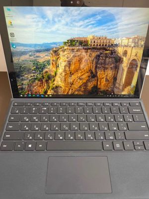 Microsoft Surface 4