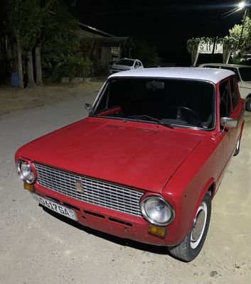 Vaz 21011 jiguli 21011