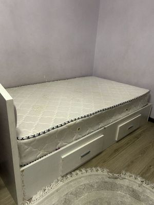 Продам мебель б.у.