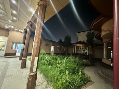 Коммерческий уй арендага берилади