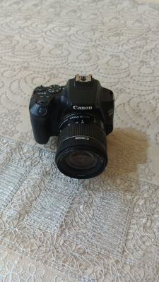 Canon 250d holati alo 4ta batareka,1ta zaryadning, sumka bor