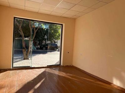 Саракульская 4 Роддом аренда под магазин( Виноводка) вдоль дороги