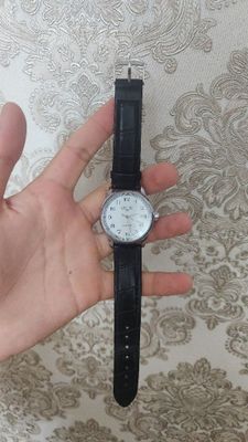 Longines soati sotiladi