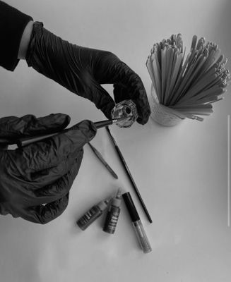 Ищу работу в студии салона красоты,в сфере бровист