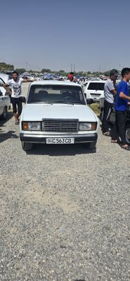 Vaz 2107 sotiladi
