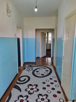 2 хонали кв 6 этаж трехлестник
