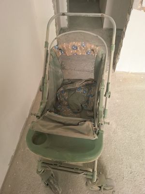 Каляска сотилсди
