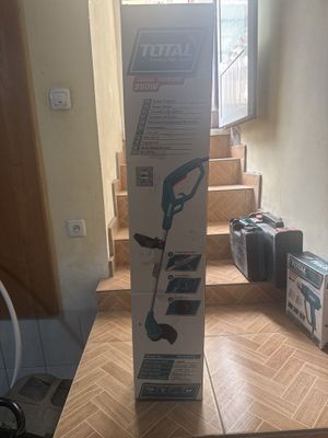 Триммер газонокосилка Total