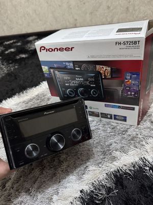 Pioneer 725 original