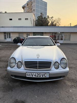 Продаю Mercedes Benz 208 (210) купе