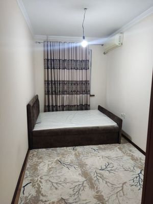 Qizlar bezmakler kvartiraga uzoq muddatga
