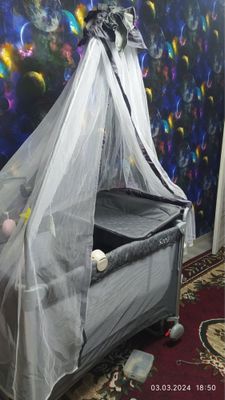 Манеж крават детский.