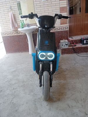 Skuter sotiladi elektroniy