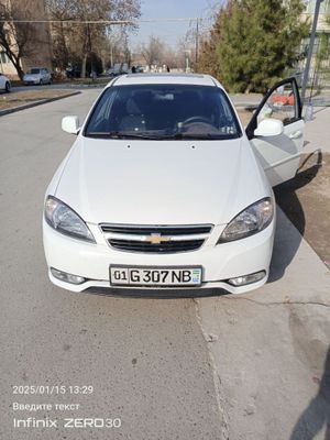 Продаётся Lacetti Gentra