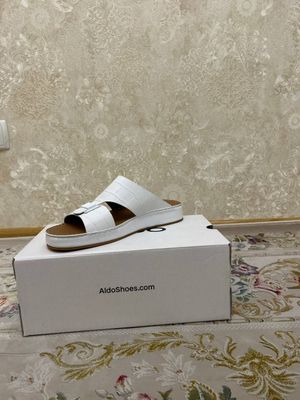 Арабские сандалы фирмы " ALDO". Новые! Материал натуральная кожа!