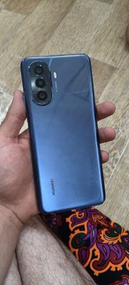 Huawei nova y70 ajoyib holatda