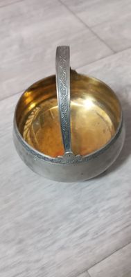 Продам серебряную сахарницу