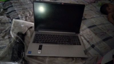 ноудбук LENOVO