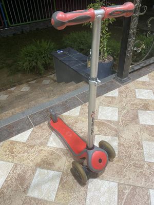 Самокат трехколесный Globber