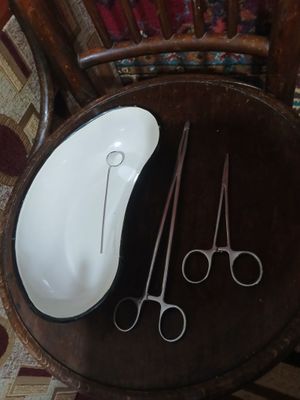 Продам медицинские инструменты