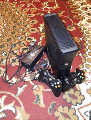 XBOX 360. 500 gb