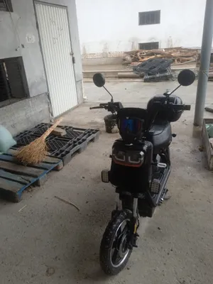 Skuter sirochna sotiladi kelishamiz