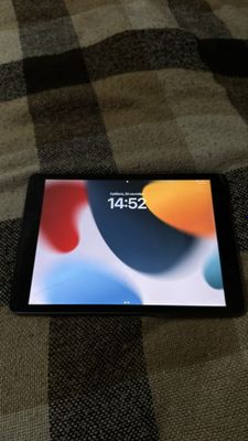 IPAD 9th Gen 80$