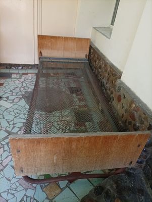 Продаю кровать с мет. сеткой