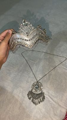 Diadema tilla qosh