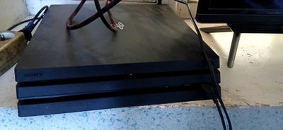 Playstation 4 pro onlayn akaunti bilan