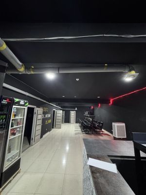 Ishlab turgan. Tayyor game Club 300 kv 30 ta kampyuter bor 4 ta kabink