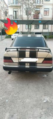 Продам mers w124 E230 1988года