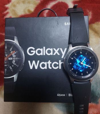 Galaxy watch сатилади ишлаши зор зарйад 1 хафттага сувда хам ишлаши