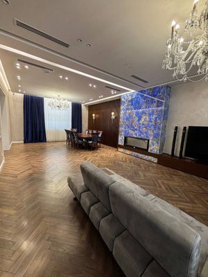 Ракатбоши 3,5 соток 6 комнат 370м2