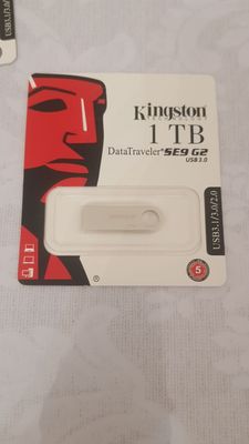 Kingston флешка 1 ТБ новая